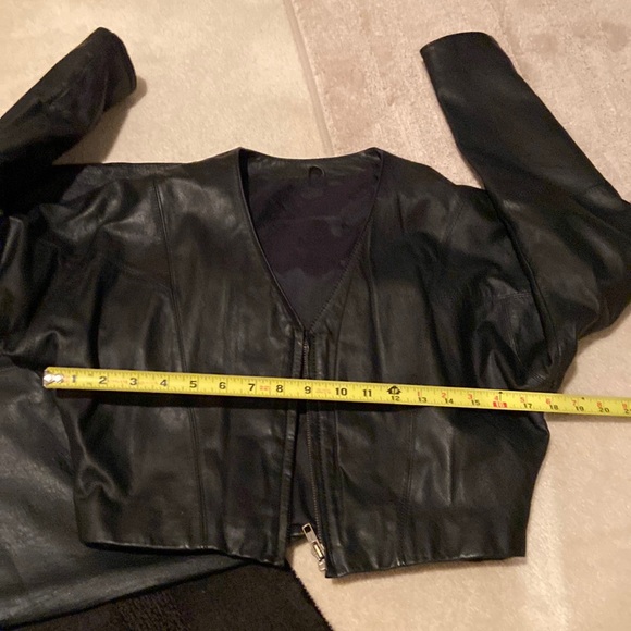Vintage Bolero Leather Jacket - Picture 11 of 14